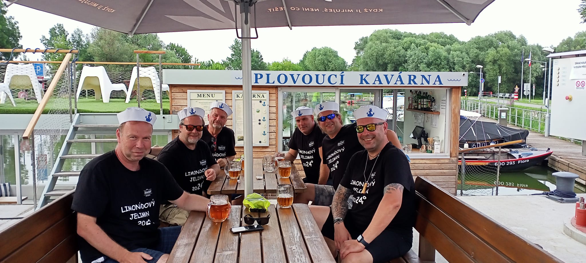 16f3f43c-8815-4ecf-b50f-c55b48b1192b