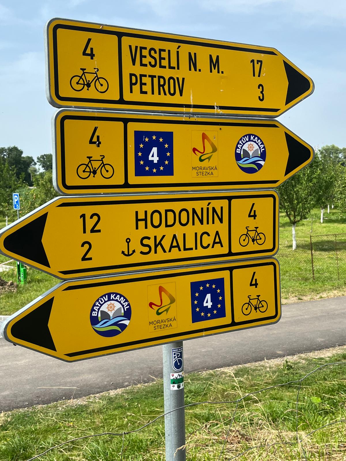 fe374b43-30c5-4740-b1ca-e601394bc824